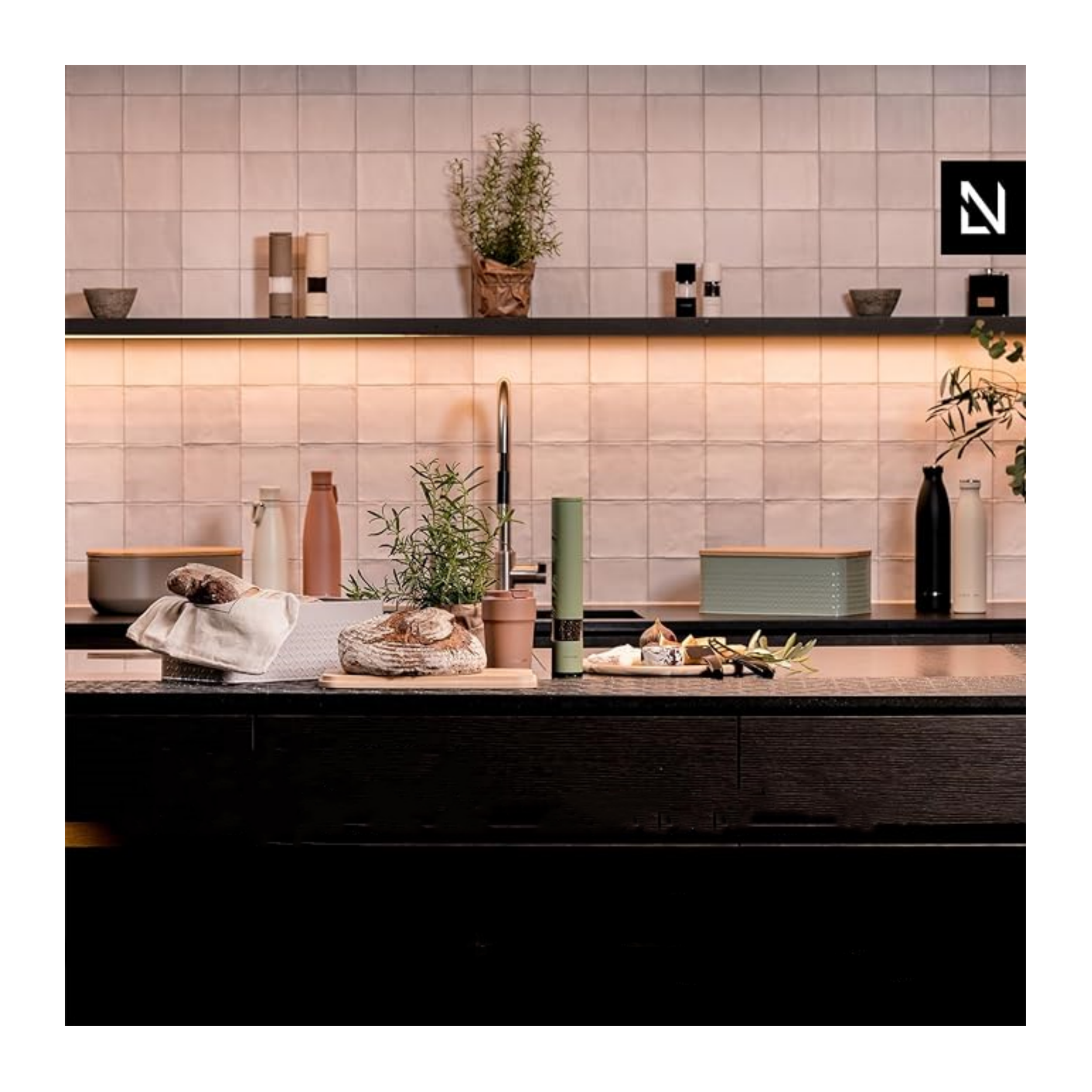 Electric Salt and Pepper Mill with Adjustable Ceramic Grinder